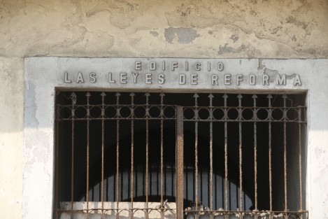 Las casas, donde vivió Benito Juárez en Veracruz y donde firmó las Leyes de Reforma se encuentran en venta. Los edificios son propiedad de particulares y es difícil que se puedan recuperar. 