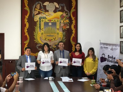 Funcionarios del Ayuntamiento de Xalapa,  de las ramas de Desarrollo Económico y apoyo a mujeres, anunciaron la realización de la Feria de Empleo del Programa <em>Bolsa Violeta</em>, el 23 de marzo en el Casino Xalapeño, enfocado exclusivamente a mujeres. 