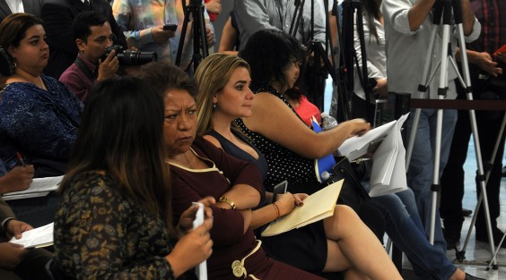 Diputada Marijose Gamboa se mantuvo reporteando la aprobación de su iniciativa presentada. La diputada panista también anunció que presentará una iniciativa para desaparecer la CEAPP.  