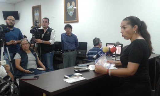 La presidenta de la Comisión Permanente de Desarrollo y Fortalecimiento Municipal de la LXIV Legislatura, diputada Cinthya Amaranta Lobato Calderón anunció el foro <em>Fortalecimiento Municipal con Igualdad de Género, Encuentro con Directoras de Institutos Municipales de las Mujeres</em> que se realizará este 30 de marzo a las 10:30 horas en el auditorio Sebastián Lerdo de Tejada del Congreso del Estado.