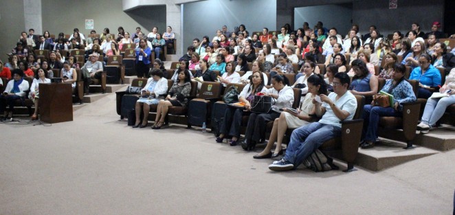 En el auditorio del Palacio Legislativo se llevó a cabo el encuentro de directoras de Institutos Municipales de las Mujeres. 