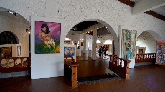 En la Casa del Lago UV se encuentra hasta el próximo 5 de abril  la  Exposición colectiva <em>El Hombre en su Cosmos</em>. Homenaje a Carlos León, en la cual participan sus amigos, compañeros y Maestros.
