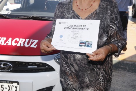  El gobernador de Veracruz, Miguel Ángel Yunes Linares, puso en marcha el nuevo sistema de modernización del Transporte Público, que consiste en actualización de la base de datos de los operadores y vehículos de las distintas modalidades.  