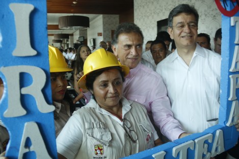 Durante el inicio de la Primera Jornada Nacional de Prevención del dengue, zika y chikungunya, el gobernador Miguel Ángel Yunes hizo referencia a los trabajos que se realizan en varios hospitales del estado, y nuevamente expresó su deseo de llegar al 90% de abasto en medicamentos.