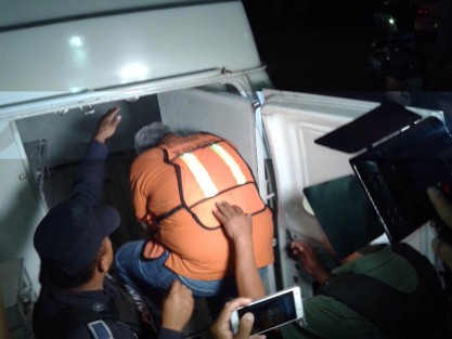 Luego de las 21:00 horas, el ex titular de la CAEV fue notificado de su vinculación a proceso por el delito de peculado, y reingresado al Penal de Pacho Viejo. 