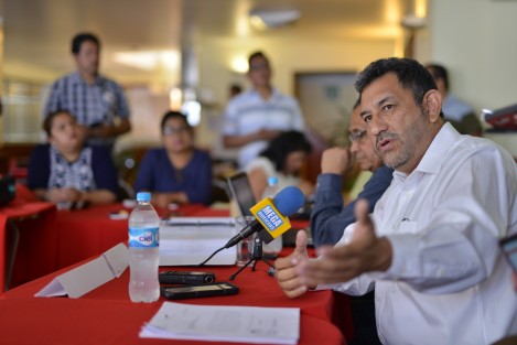 Diputado Amado Cruz. 