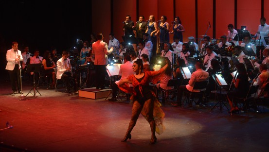 Con gran éxito se llevó a cabo  el concierto de gala de la Orquesta Municipal de Xalapa e invitados, con el que celebraron su 26 aniversario.
