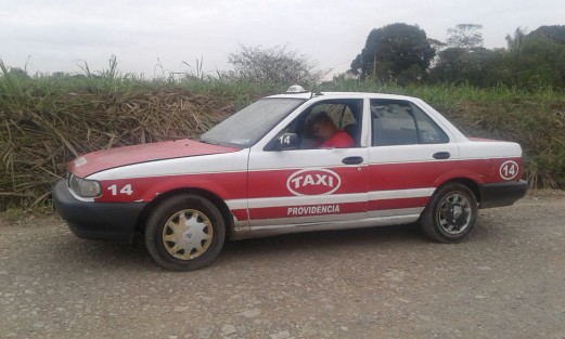 El cuerpo sin vida de un taxista, fue encontrado dentro de su unidad en un camino de terracería de la localidad Las Palmas perteneciente al municipio de Cuichapa. 
