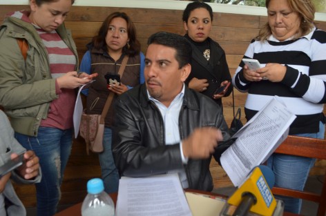 Rafael Acosta, ex Tesorero del Ayuntamiento de Coatepec, en conferencia de prensa y aseguró que el quebranto financiero de ese municipio,del cual se le ha responsabilizado, no existe, y que el Órgano Fiscalizador actuó de manera sesgada. 