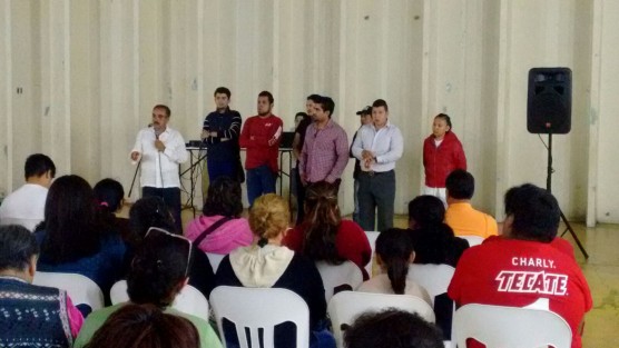 Priistas de Río Blanco exigen que la cúpula de este partido dé marcha atrás en la designación de Roque Escobar, como aspirante a la alcaldía de este municipio; de no ser así, amenazan con una desbandada. 