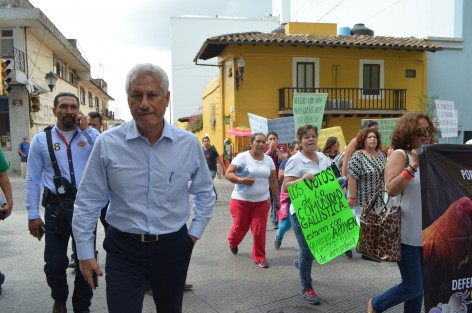 Durante su recorrido los galleros se toparon con el Secretario de Seguridad Pública.  