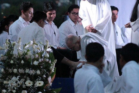 Continuando con las celebraciones religiosas de la Semana Santa, este jueves se recordó la Última Cena, pasaje en que se recuerda la institución de la comunión.  