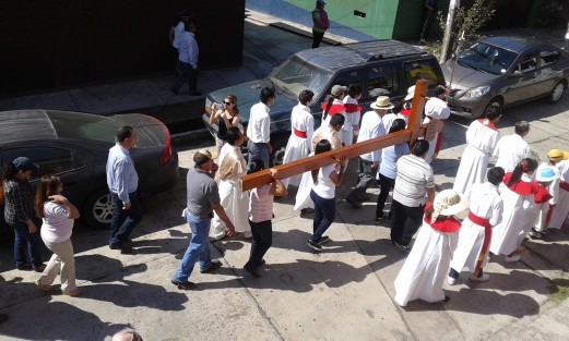 Este viernes se efectúan los Vía Crucis en las diversas parroquias de la ciudad de Xalapa y de todo el mundo donde se profesa la religión católica.