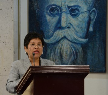 El grupo legislativo de MORENA, en voz de la diputa María del Rocío Pérez Pérez, presentó un Anteproyecto de Punto de Acuerdo para exhortar al titular del Poder Ejecutivo para que instruya a la titular de la Sedesol Veracruz a que suspenda el programa <em>Veracruz Comienza Contigo</em> y asimismo solicitar al Organismo Público Local Electoral del Estado que tome las medidas necesarias para evitar actos que sigan violentando los principios constitucionales electorales.
