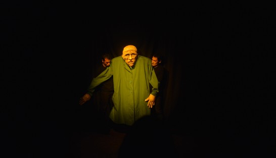 En foro Espacio Vació se presentó Animales a cargo de maldito teatro, una historia de terror y locura. Adaptación de Animal Crackers in my Soup de Charles Bukowski.  