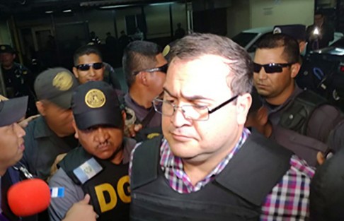 En audiencia pública el Tribunal V de sentencia penal de Guatemala informará a Javier Duarte de Ochoa los delitos por los que el autoridades mexicanas solicitan su extradición. 