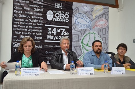 El Secretario de Turismo, Leopoldo Domínguez Armengual, acompañado por el Director del Festival de Cine Negro, Johny Olan Ochoa,  y el Cineasta Ricardo Benet, hablaron sobre los pormenores de la segunda edición de dicho Festival a realizarse del 4 al 7 de Mayo en la zona sur de Veracruz. 