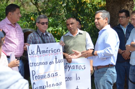 El Alcalde de Xalapa, Américo Zúñiga,  acudió este día a la calle Montes de Xalapa, a la inauguración de la primera etapa del Colector pluvial, el cual traerá un beneficio para más de 5 mil habitantes y evitará inundaciones en la zona.