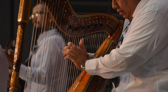 El internacional Tlen Huicani, se presentó dentro del programa artístico de la FILU 2017. Dirigidos por el maestro Alberto de la Rosa, el grupo deleitó, tal como lo hace en cualquier recinto del mundo donde se presente, al público asistente.  