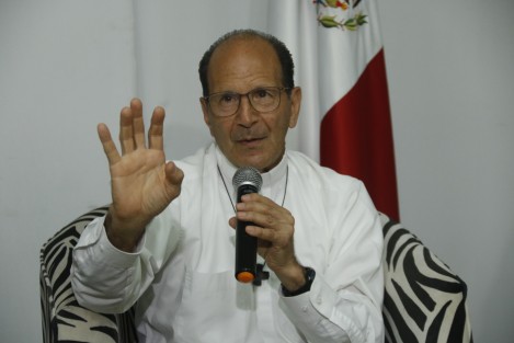 Alejandro  Solalinde reveló conocer de otras fosas clandestinas, ubicadas en la localidad de Albagres, en el municipio de Sayula de Alemán, las cuales no ha reportado a las autoridades. 