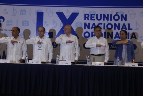  El secretario de Salud, José Narro Robles, inauguró en Veracruz los trabajos de la LX Reunión Nacional Ordinaria de la Asociación Mexicana de Facultades y Escuelas de Medicina. El Gobernador de Veracruz asistió como invitado especial. 
