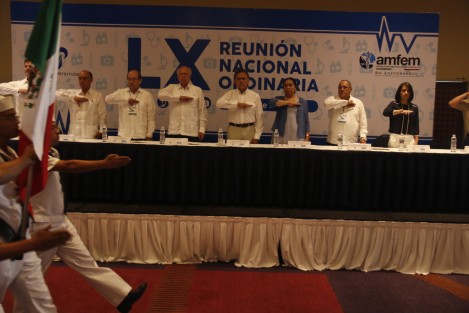  El secretario de Salud, José Narro Robles, inauguró en Veracruz los trabajos de la LX Reunión Nacional Ordinaria de la Asociación Mexicana de Facultades y Escuelas de Medicina. El Gobernador de Veracruz asistió como invitado especial. 