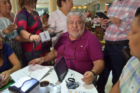 El pueblo de México ya no es tonto, ni sus billullos, ni sus videos lograrán imponer las mentiras que quieren sembrar en la gente, declaró el drigente estatal de MORENA, Manuel Huerta,  al ser cuestionado por el nuevo video donde presuntamente Eva Cadena recibe más dinero.  