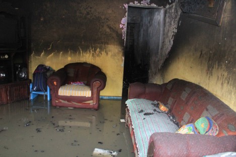 En la ciudad de Córdoba, la tarde del jueves se registró un incendio dentro de una vivienda ubicada en la avenida 4 entre calles 25 y 27 de la colonia Úrsulo Galván, solo se registraron daños materiales de consideración y la movilización de cuerpos de rescate y seguridad. 