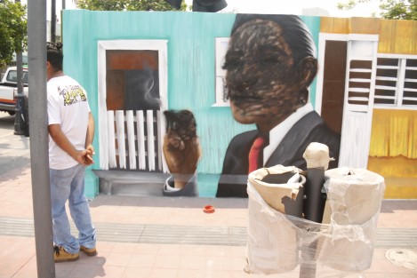 Se reanudaron los trabajos en el mural <em>La Huaca</em> en la ciudad de Veracruz,  luego de que este fuera vandalizado el día de ayer. 