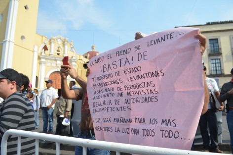 Manifestaciones dentro y fuera del desfile conmemorativo al Día del Trabajo. 