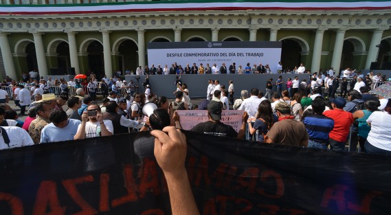Miles de trabajadores se dieron cita para desfilar por el Día del Trabajo, fueron varias y diversas manifestaciones las que se pudieron ver durante la marcha. 