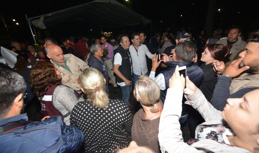 El diputado federal, Cuitáhuac García Jiménez, estuvo apoyando el inicio de campaña del candidato de MORENA a la alcaldía de Xalapa, Hipólito Rodríguez.  