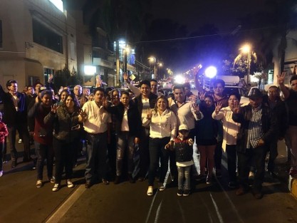 En el caso de la candidata del PES, Brenda Aguilar, ésta  optó por cerrar la avenida Manuel Ávila Camacho, justo enfrente de un conocido diario, lo que causó molestias a los automovilistas.