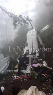 Una avioneta cayó en la montaña, en zona de Chiquila,cerca de Texmalaquila en la sierra del volcán Pico de Orizaba, debido al estado del tiempo, con neblina abundante, donde fallecieron el empresario David Rangel Lozano, su esposa María Teresa Abella Armella y el Capitán piloto no identificado. 
