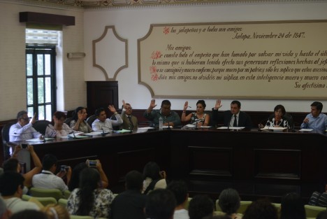 Se llevó a cabo la sesión solemne de cabildo del Ayuntamiento de Xalapa, donde se trataron varios asuntos, entre otros, la solicitud al Congreso de autorización para construir la tercera etapa del colector Amazonas. 