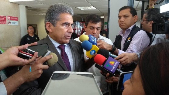El contralor del Estado, Guillermo Moreno Chazzarini, presentó una denuncia contra Carol Jéssica Moreno Torres, exoficial mayor de la SEV, por presunto desvío de 80 mdp. 
