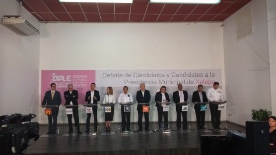 Con un rosario de sueños guajiros y proyectos reciclados, se presentan los candidatos a la alcaldía de Xalapa, al debate organizado por el OPLE. 