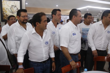 ¿Oiga dirigente y va a denunciar a los demás que no son residentes ni nacidos en el municipio en el que compiten? 