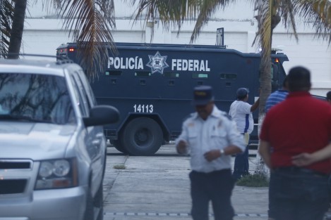 El dirigente del sindicato de TAMSA, <em>Unidad y Progreso</em>, Pascual Lagunes, fue detenido y presentado en una audiencia pública en los juzgados del Poder Judicial del estado de Veracruz, para que declare en torno a los hechos del 24 de marzo donde se enfrentaron dos grupos sindicales con saldo de 2 muertos.  