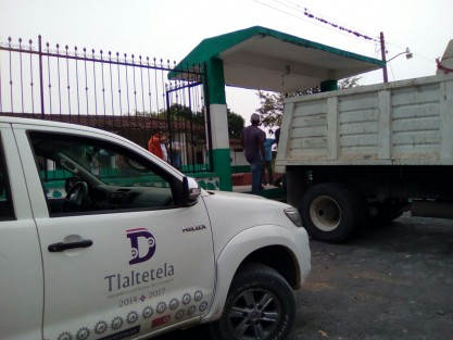El presidente municipal de Tlaltetela, Leopoldo Moreno Lagunes, fue denunciado ante la Fiscalía Especializada para la Atención de Delitos Electorales (FEPADE), por la entrega de materiales para construcción en la comunidad de Buena Vista, Tlaltetela, Veracruz.
