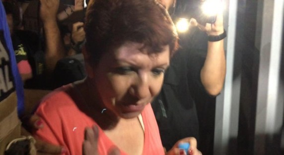 Minutos antes de la 1:00 hora de este domingo, Gina Domínguez Colío, presidenta de la Fundación Colosio, y excoordinadora de  Comunicación Social an la addministración de Javier Duarte, llegó a los juzgados de Pacho Viejo para rendir su declaración. 
