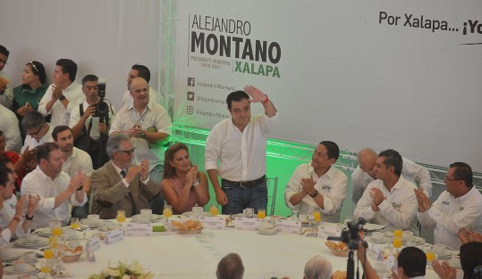 Destacó la presencia de la delegada del CEN, Lorena Martínez; el dirigente estatal, Renato Alarcón;  senador José Yunes Zorilla, y el primer priista de Xalapa, Américo Zúñiga.  