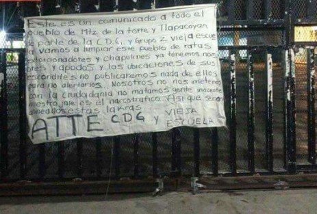 Aparecen narcomantas en Tlapacoyan y Martínez de la Torre, la autoría se la adjudicó el C.D.G. y Vieja Escuela.
