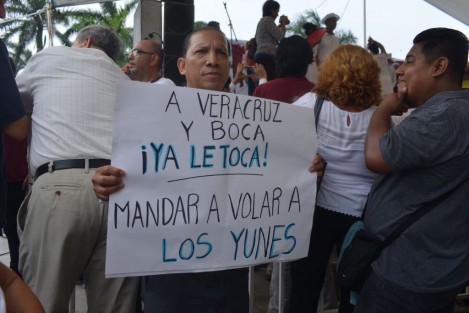Así recibieron a AMLO en Boca del Río.