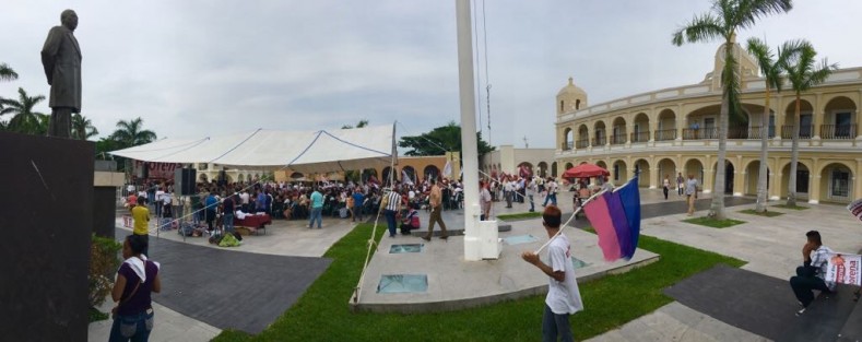 Así recibieron a AMLO en Boca del Río. 