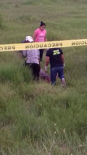 El cadáver de un joven, quien padecía de sus facultades mentales, fue hallado este sábado en la localidad de  Dos Caminos, municipio de Coscomatepec; al parecer falleció de muerte natural. Desde el jueves estaba desaparecido.  