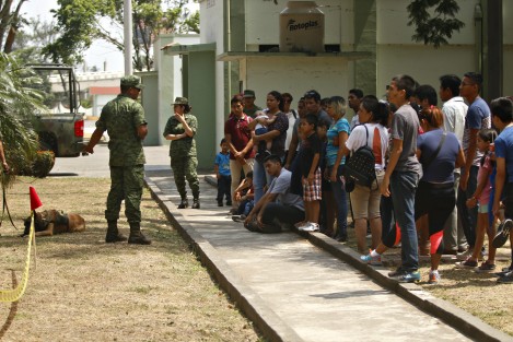 La Secretaria de la Defensa Nacional a través de la Comandancia de la VI Región Militar, realizó el Paseo Dominical donde la entrada fue libre para toda la población en general. 