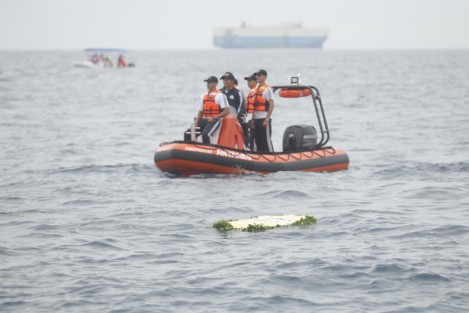 . Como parte de estos festejos, la Primera Región Naval de la Secretaría de Marina,  llevó a cabo el depósito de una ofrenda floral en altamar a bordo del buque Bicentenario de la Independencia en memoria de los marineros caídos en el mar.
