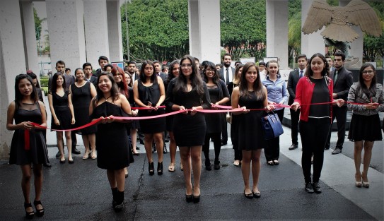 En las instalaciones del Congreso del Estado de Veracruz se exponen trabajos realizados por los alumnos de segundo y cuarto semestre de la Facultad de Arquitectura de la Universidad Veracruzana (UV).