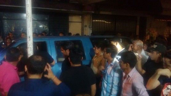 Cerca de 200 panistas, se manifiestaron ante el órgano electoral la noche del domingo acusando fraude del PRI-VERDE, en complicidad con el OPLE.